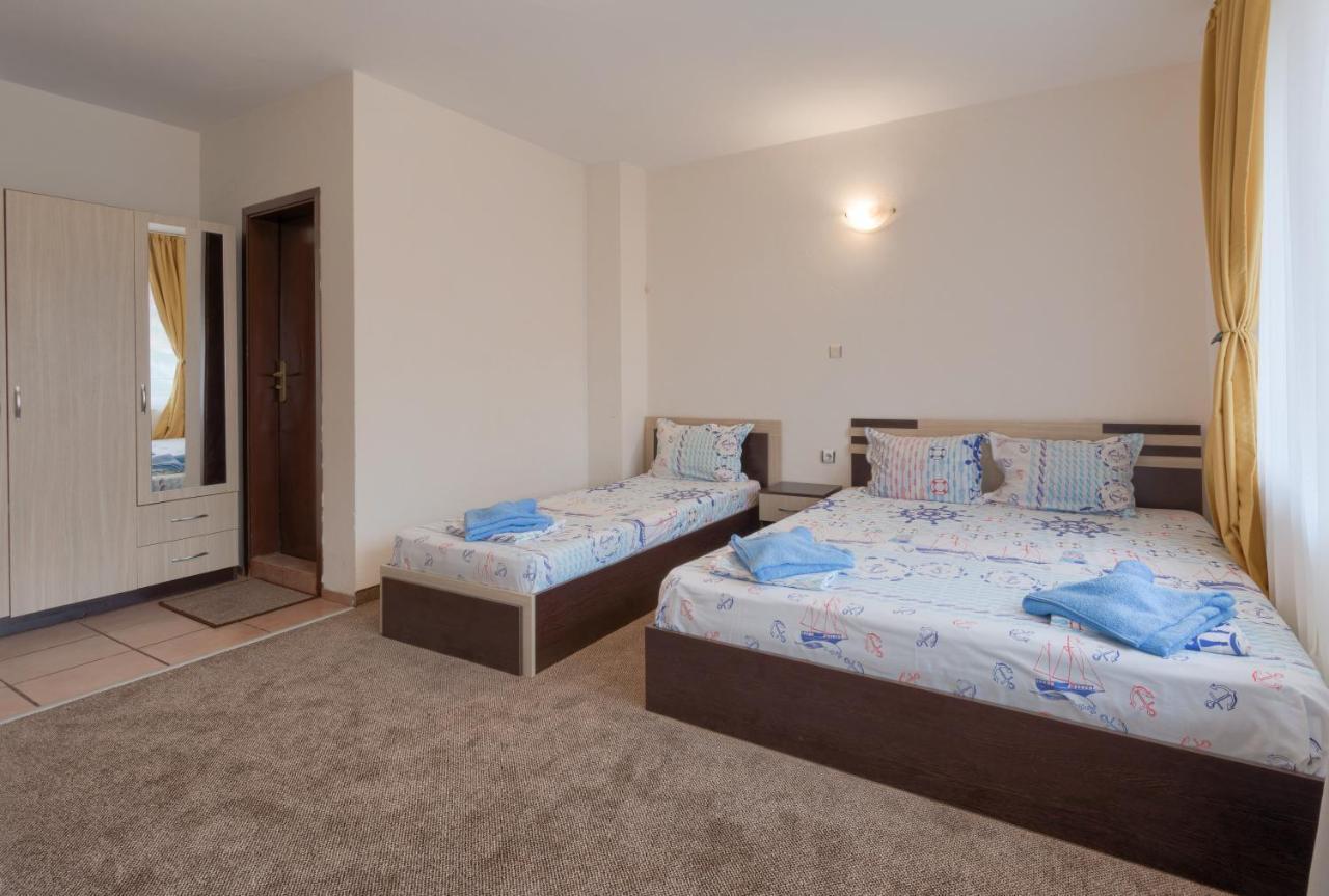Kazlarov Guest House Kiten  Exterior foto
