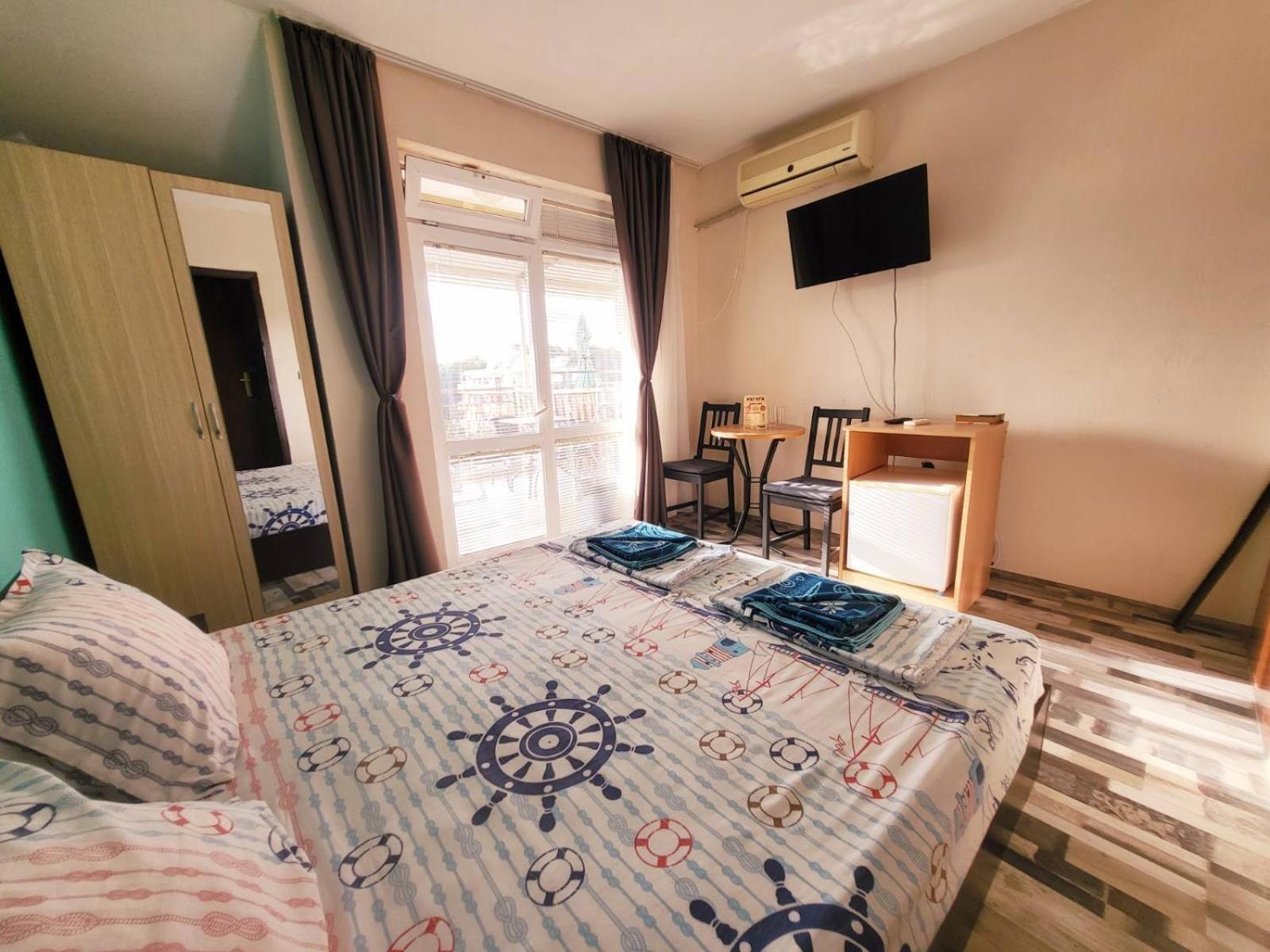 Kazlarov Guest House Kiten  Exterior foto