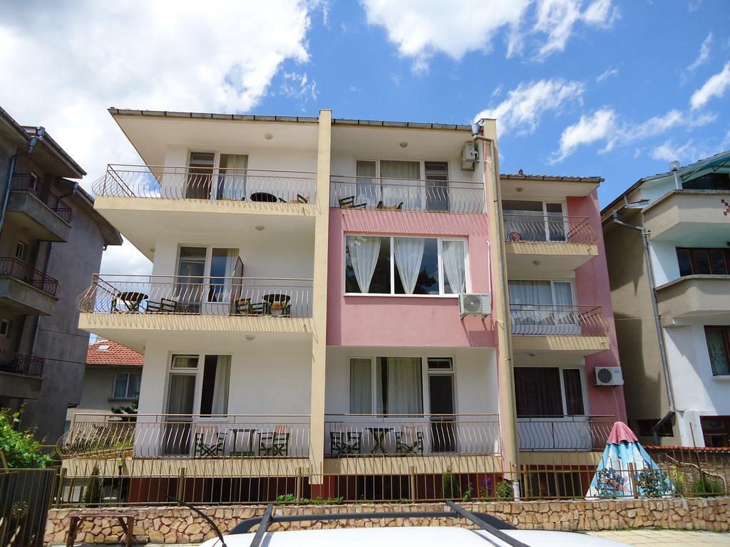 Kazlarov Guest House Kiten  Exterior foto